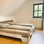 Ruhige 3 Zimmer Wohnung gut angebunden